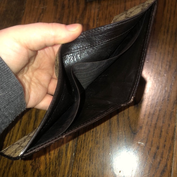 M GUCCI GG Supreme Brown Leather Coated Canvas Monogram Bifold Wallet - Picture 8 of 17